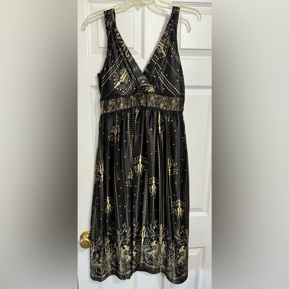 Signature, women’s dress, black, size 10